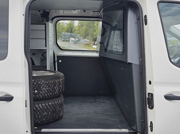 Volkswagen Caddy Maxi 14 of 30
