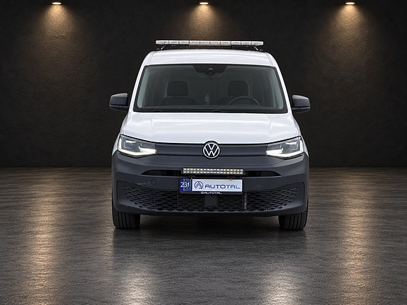Volkswagen Caddy Maxi 2 of 30