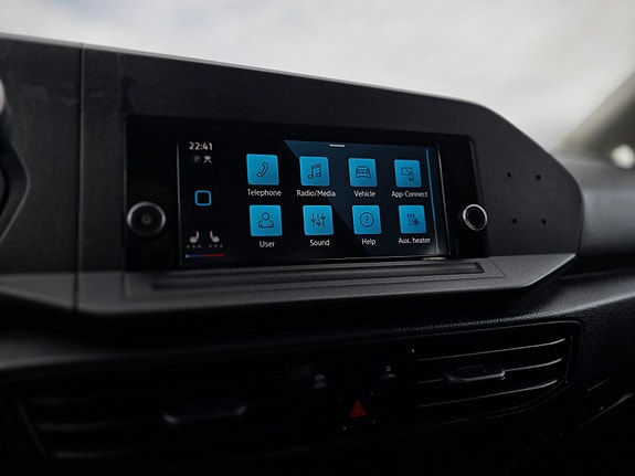 Volkswagen Caddy Maxi 30 of 30