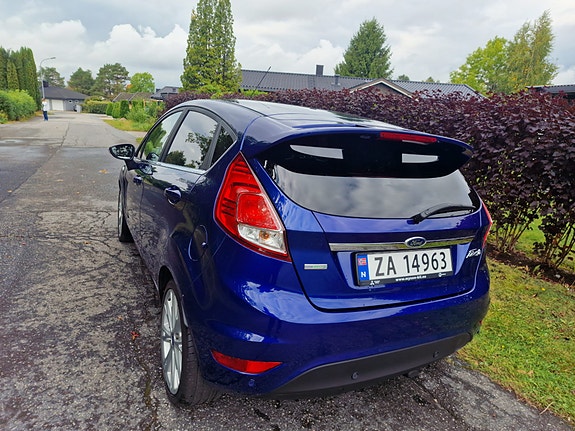 Ford Fiesta 8 of 17