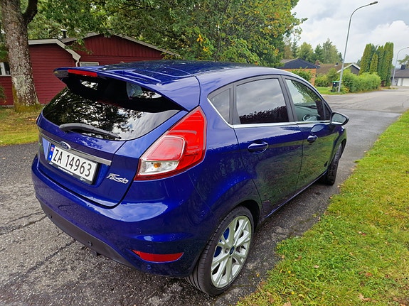 Ford Fiesta 6 of 17