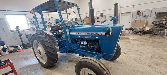 Ford 3000 14 of 17