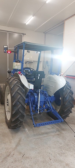 Ford 3000 3 of 17