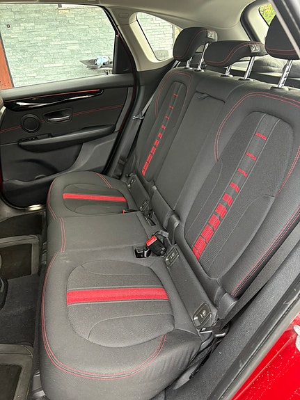 BMW 218i 17 of 24