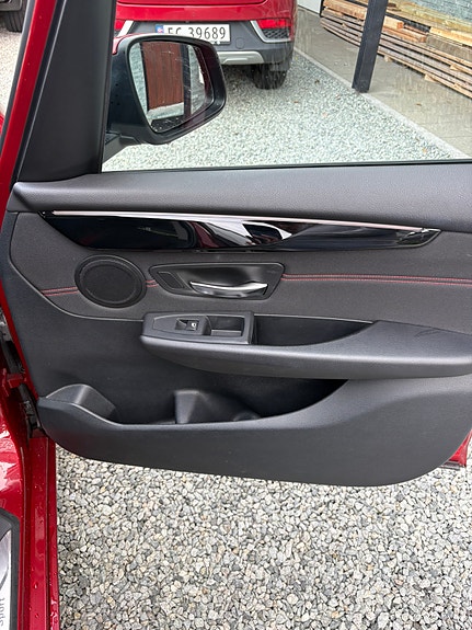 BMW 218i 10 of 24
