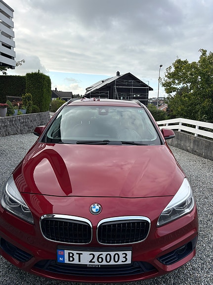 BMW 218i 2 of 24
