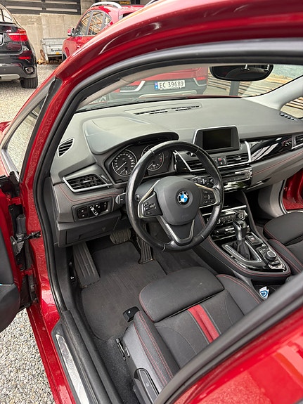 BMW 218i 15 of 24