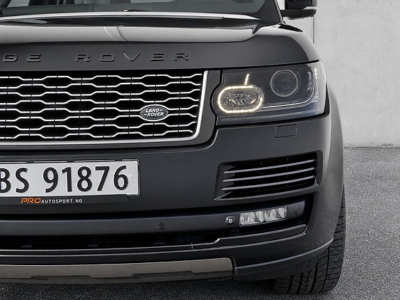 Land Rover Range Rover 9 of 30