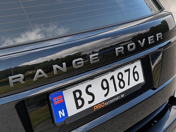 Land Rover Range Rover 18 of 30