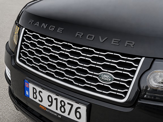Land Rover Range Rover 11 of 30