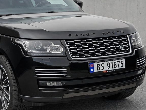 Land Rover Range Rover 10 of 30
