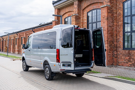 Mercedes-Benz Sprinter 319  4x4   9 seter Godkjent for 2 rullestoler 2027 **klar for påbygg ** Pris kr 1159000+mva 7 of 30