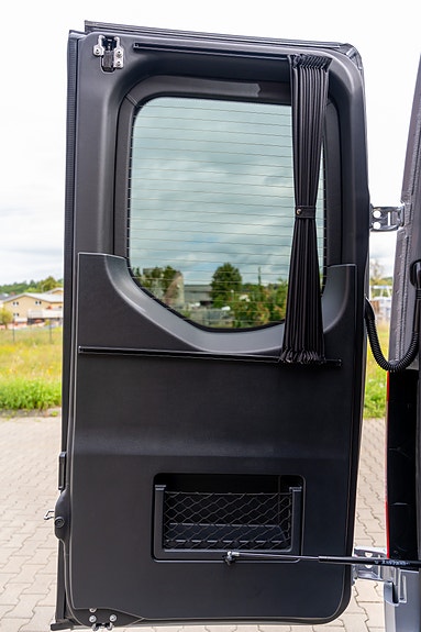 Mercedes-Benz Sprinter 319  4x4   9 seter Godkjent for 2 rullestoler 2027 **klar for påbygg ** Pris kr 1159000+mva 15 of 30