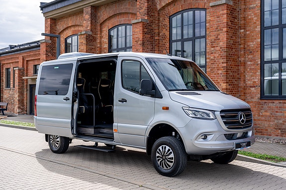 Mercedes-Benz Sprinter 319  4x4   9 seter Godkjent for 2 rullestoler 2027 **klar for påbygg ** Pris kr 1159000+mva 5 of 30