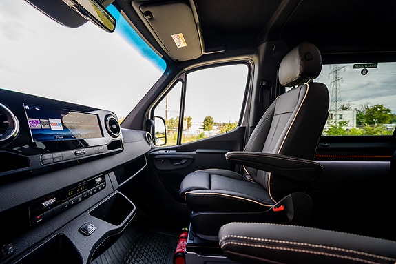 Mercedes-Benz Sprinter 319  4x4   9 seter Godkjent for 2 rullestoler 2027 **klar for påbygg ** Pris kr 1159000+mva 29 of 30