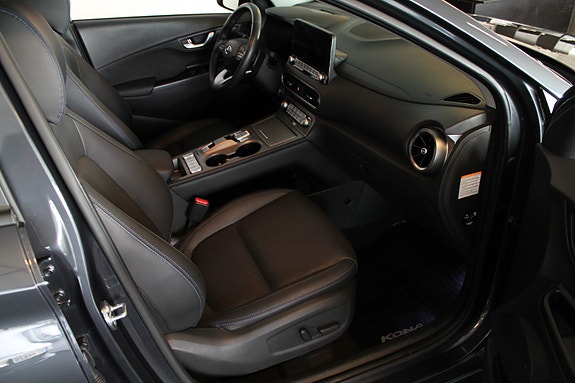 Hyundai Kona 9 of 30