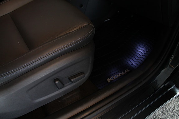 Hyundai Kona 11 of 30