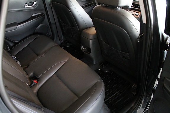 Hyundai Kona 13 of 30