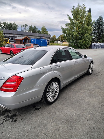 Mercedes-Benz S350 d 4 of 30