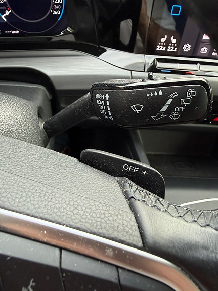 Volkswagen Golf VIII 21 of 28