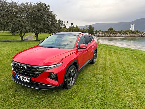 Hyundai Tucson 3 of 30