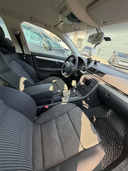 Audi A4 11 of 16