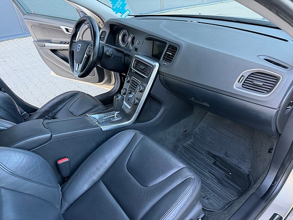 Volvo S60 23 of 30