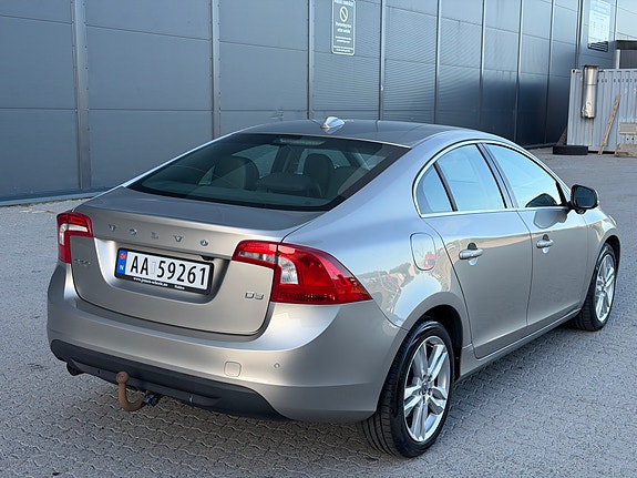 Volvo S60 9 of 30