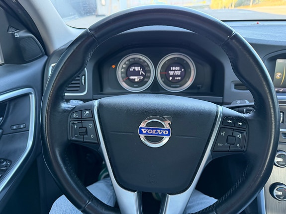 Volvo S60 25 of 30