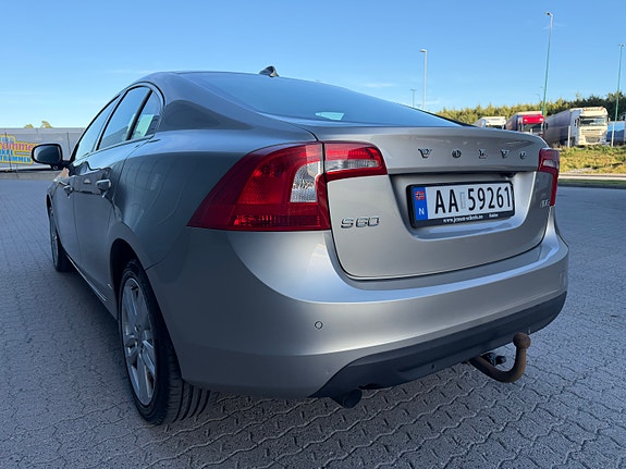 Volvo S60 10 of 30