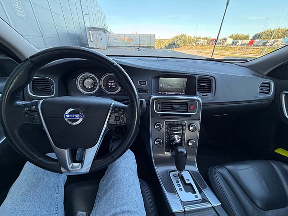 Volvo S60 30 of 30