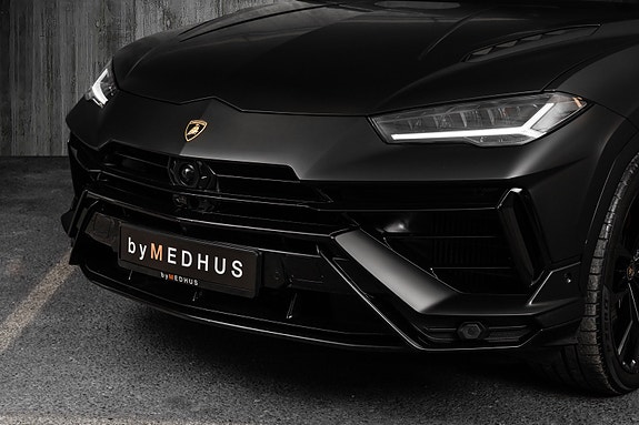 Lamborghini Urus 12 of 30