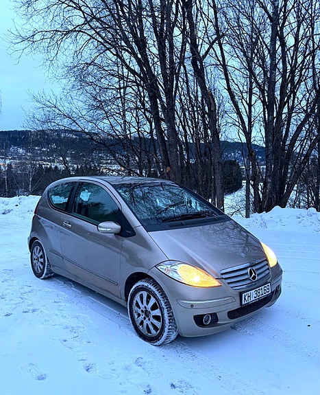 Mercedes-Benz A150 6 of 12