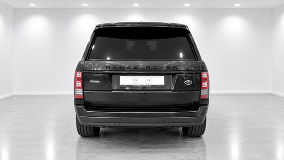 Land Rover Range Rover 12 of 30