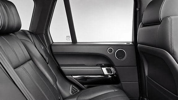 Land Rover Range Rover 25 of 30