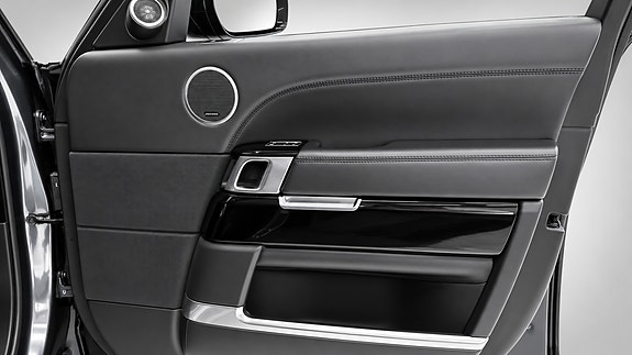 Land Rover Range Rover 19 of 30