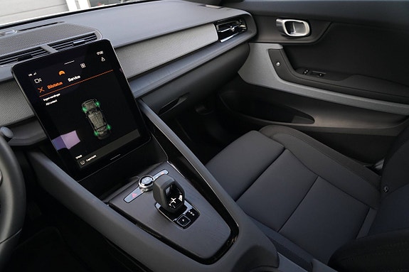 Polestar 2 10 of 18