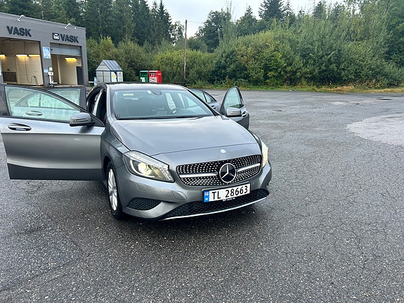 Mercedes-Benz A180 8 of 8