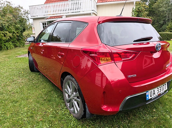Toyota Auris 11 of 24