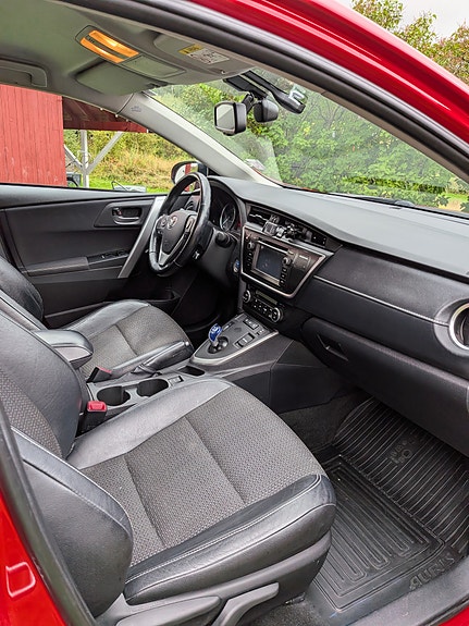 Toyota Auris 17 of 24