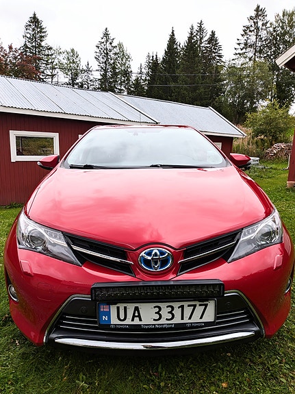 Toyota Auris 3 of 24