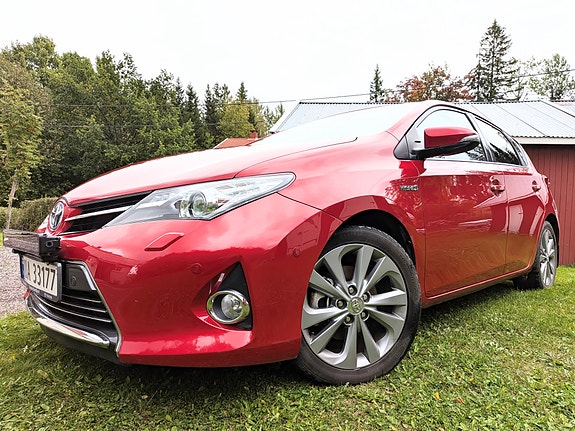 Toyota Auris 4 of 24