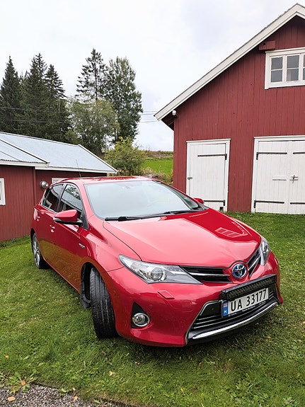 Toyota Auris 13 of 24