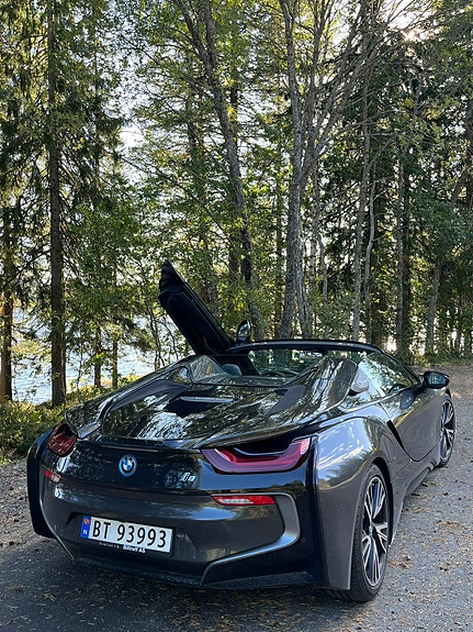 BMW i8 5 of 7