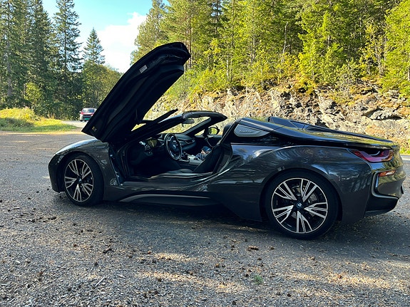 BMW i8 4 of 7