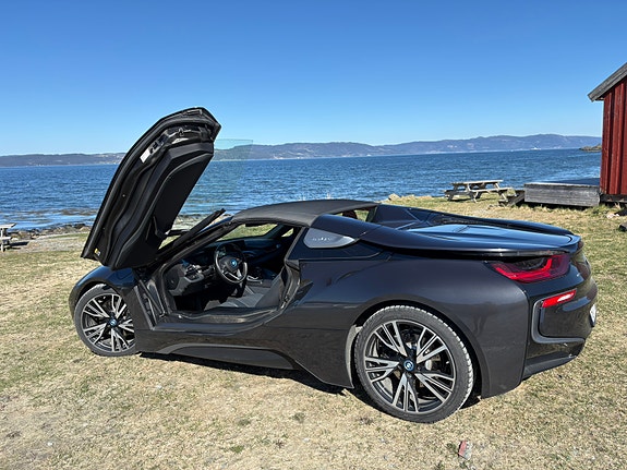 BMW i8 7 of 7