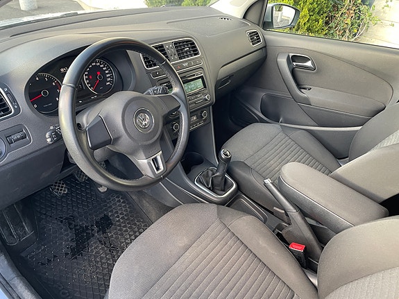 Volkswagen Polo 9 of 14