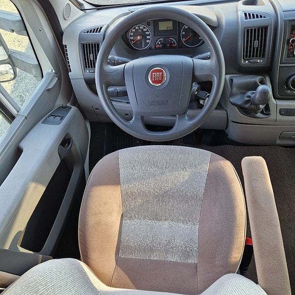 Fiat Adria Adriatik Coral S 670 SLT 11 of 27