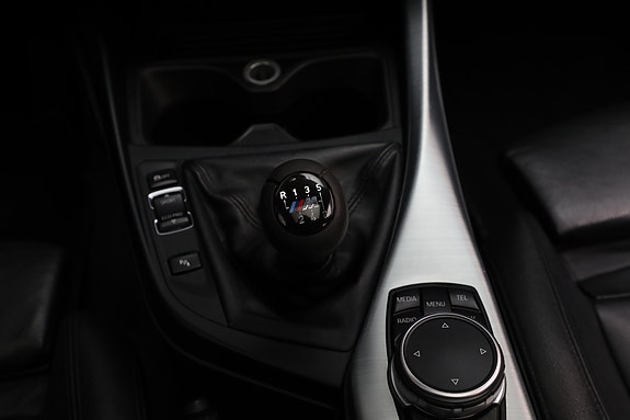 BMW 118d 9 of 18