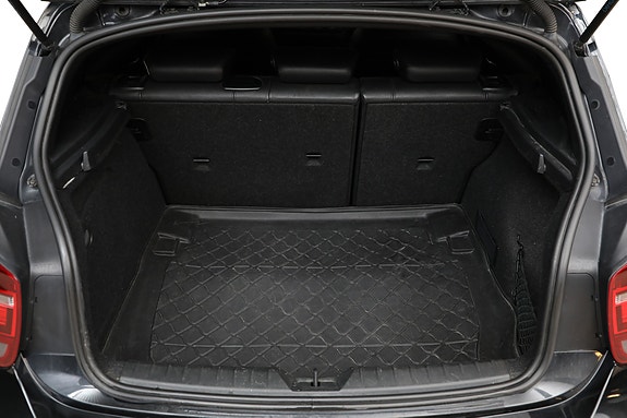 BMW 118d 14 of 18
